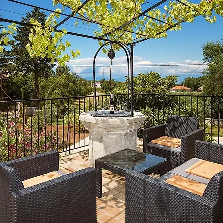 Holiday Boris Holiday home Malinska
